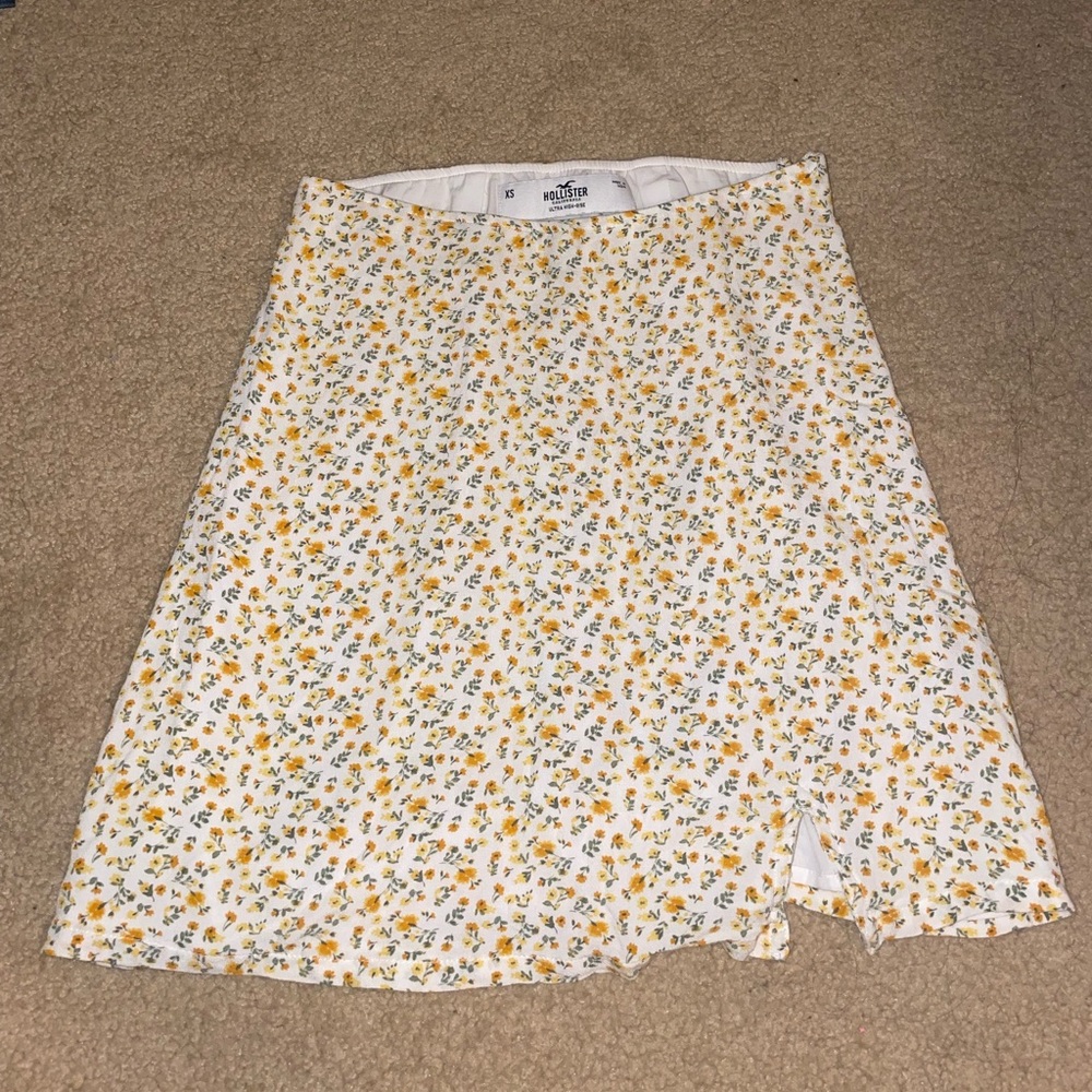 Hollister High-Rise Mini Skirt
